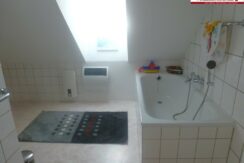 Wannenbad im DG.,