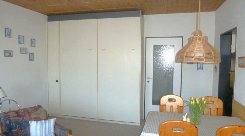 Schrankbett