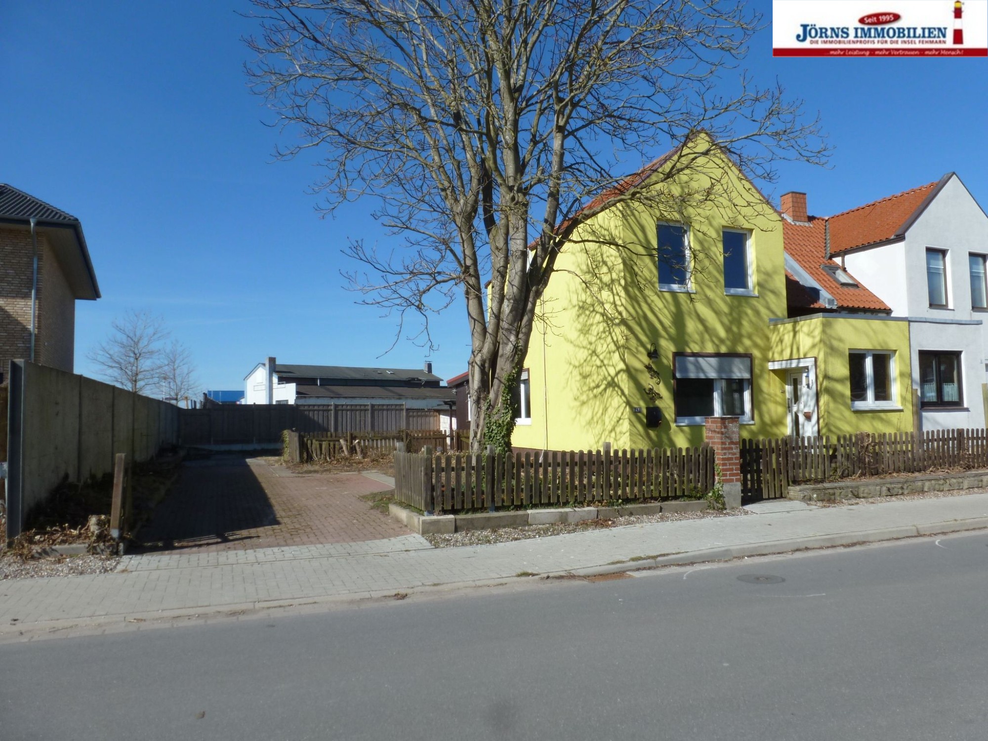 “FÜR FLEISSIGE HANDWERKER” und Raum für Preisverhandlungen! Doppelhaushälfte in Burg!